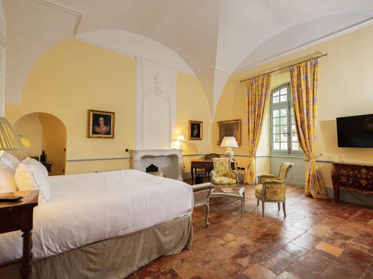 House Uzès - 18 bedrooms - 1729m²