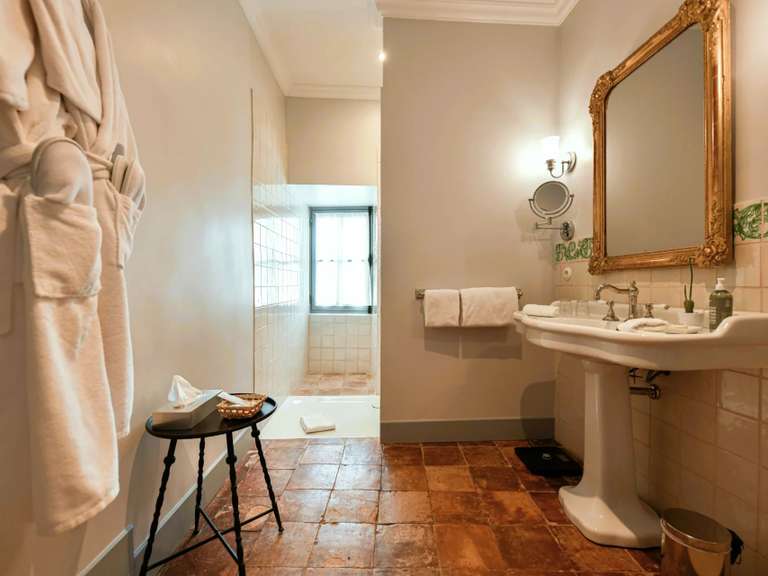 House Uzès - 18 bedrooms - 1729m²