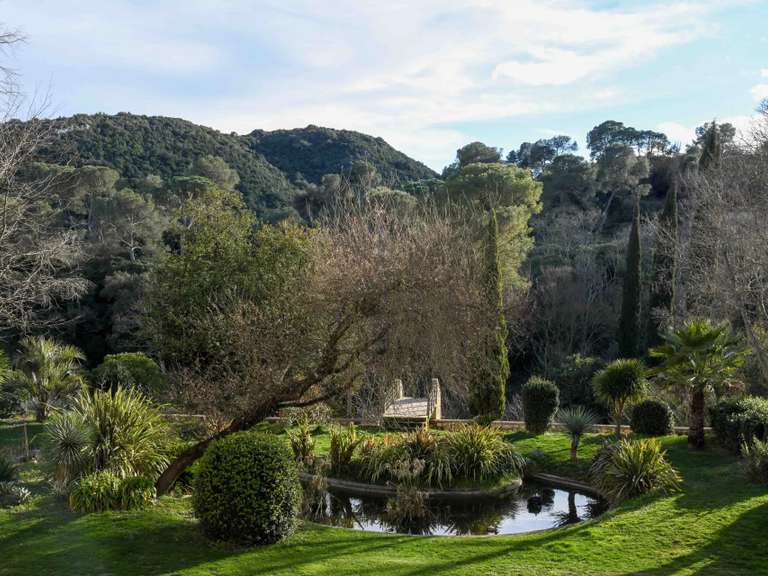 House Uzès - 18 bedrooms - 1729m²
