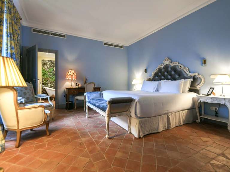 House Uzès - 18 bedrooms - 1729m²