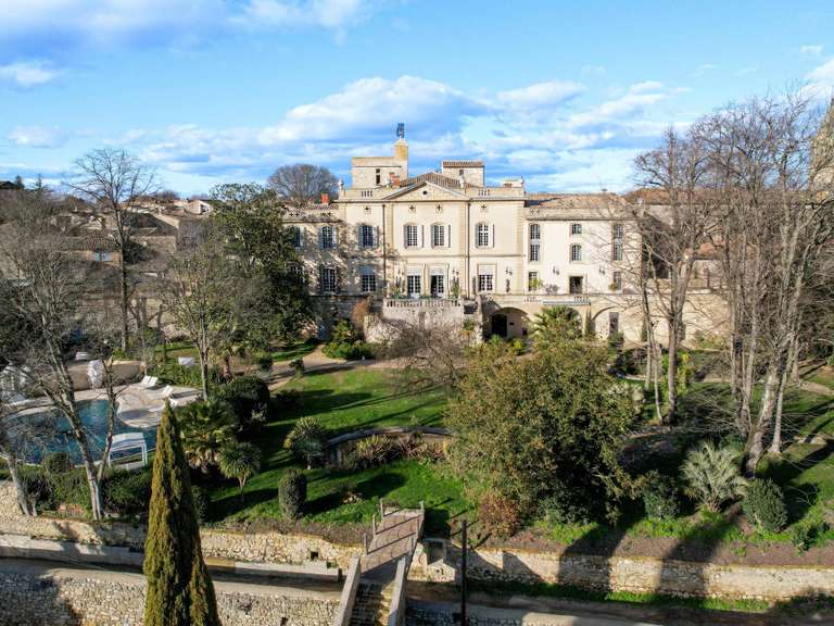 House Uzès - 18 bedrooms - 1729m²