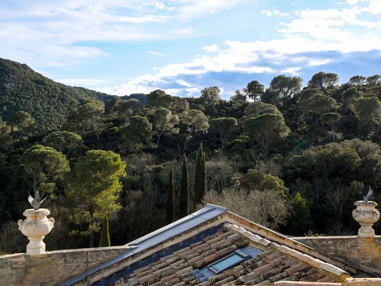 House Uzès - 18 bedrooms - 1729m²