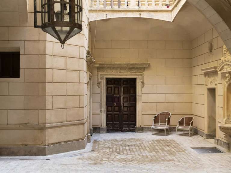 House Uzès - 18 bedrooms - 1729m²