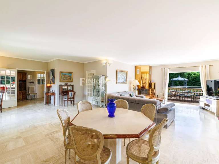 Maison Mouans-Sartoux - 6 chambres - 370m²