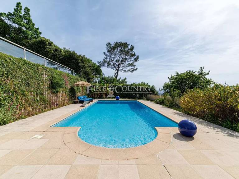 Maison Mouans-Sartoux - 6 chambres - 370m²