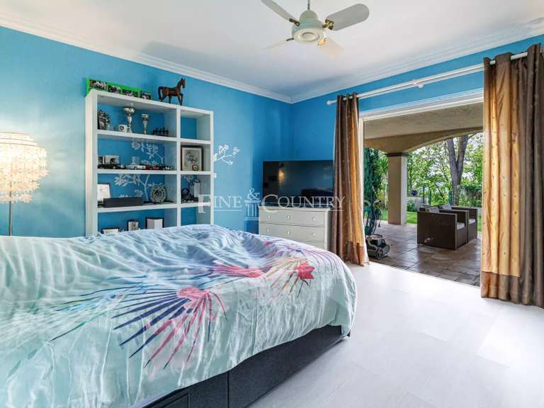 Maison Mouans-Sartoux - 6 chambres - 370m²