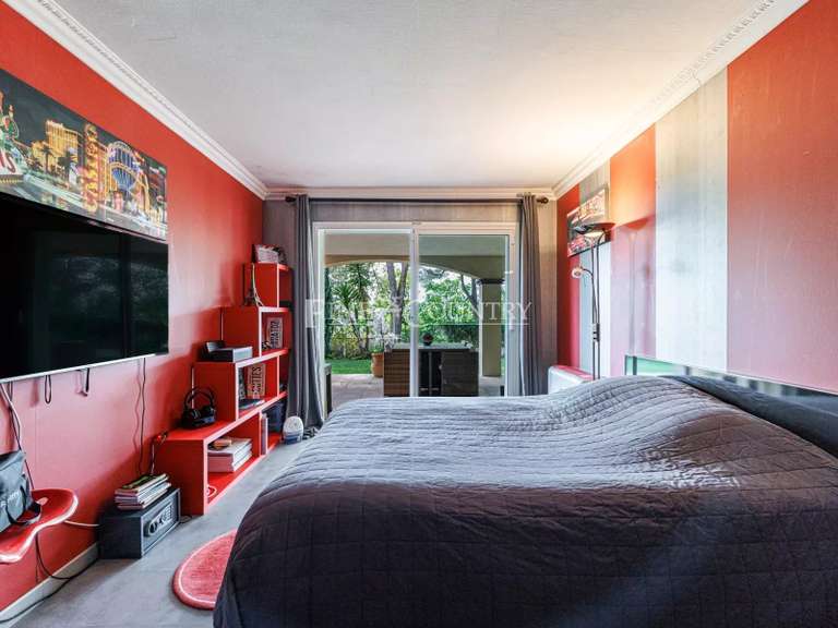 Maison Mouans-Sartoux - 6 chambres - 370m²