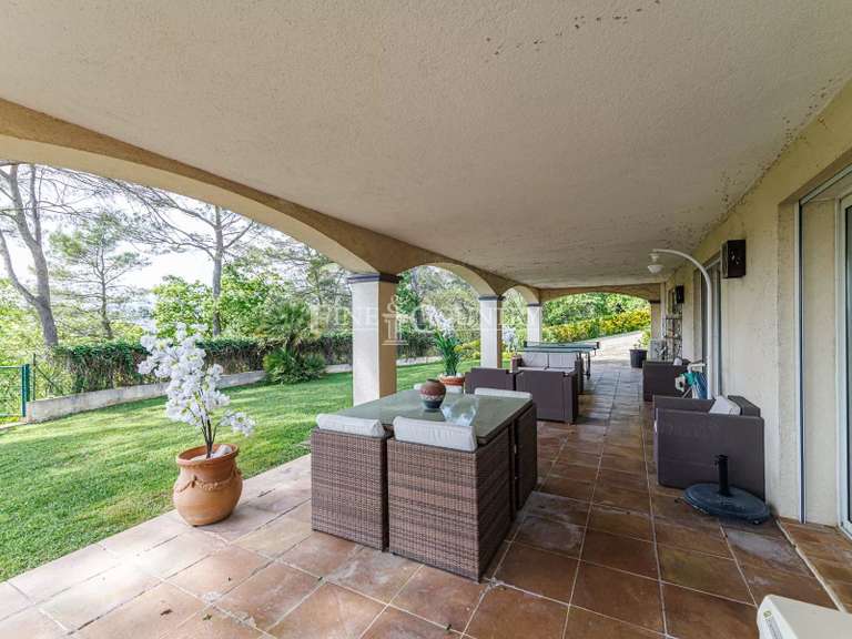 Maison Mouans-Sartoux - 6 chambres - 370m²
