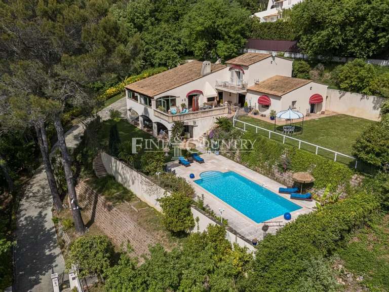 Maison Mouans-Sartoux - 6 chambres - 370m²