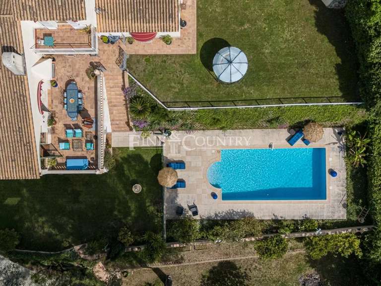 Maison Mouans-Sartoux - 6 chambres - 370m²