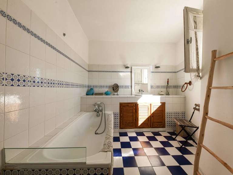 Maison Uzès - 5 chambres - 255m²