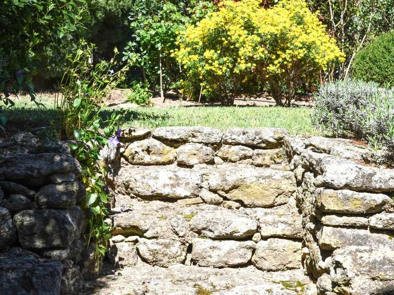 Maison Uzès - 4 chambres - 241m²