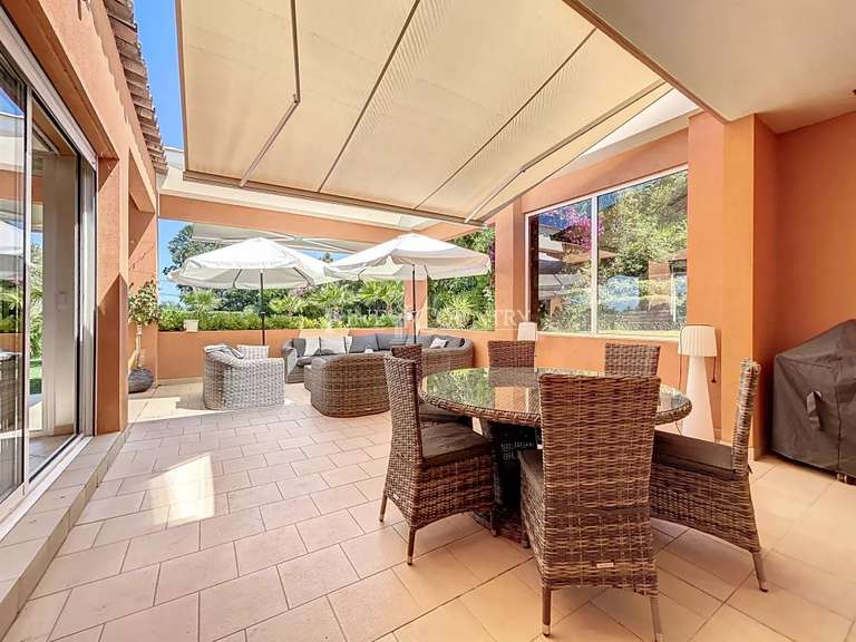 Maison Mandelieu-la-Napoule - 3 chambres - 140m²