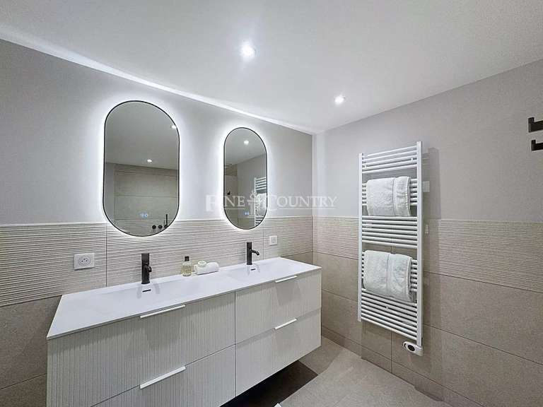 Maison Vallauris - 3 chambres - 260m²
