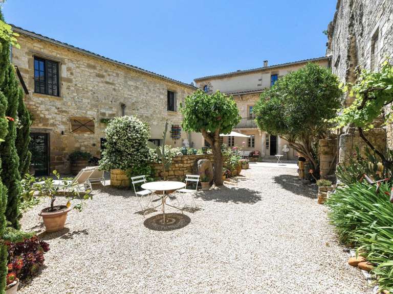 Maison Uzès - 4 chambres - 319m²