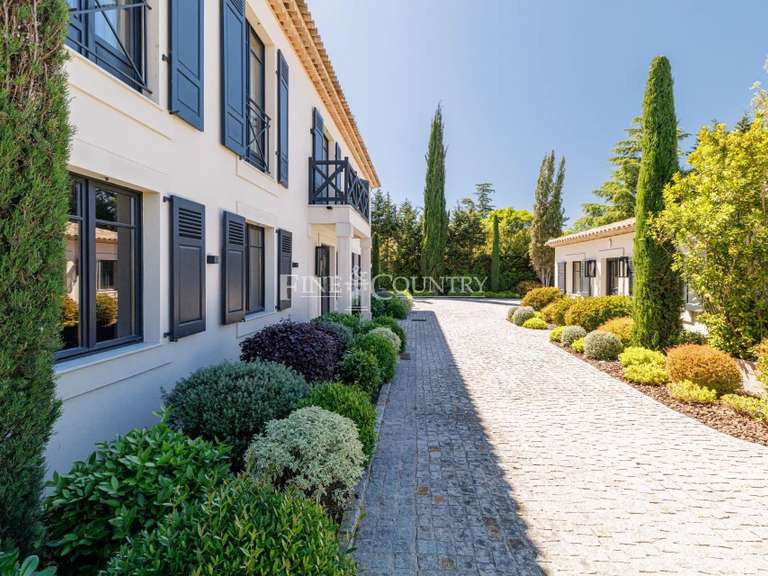 Maison Mougins - 5 chambres - 500m²