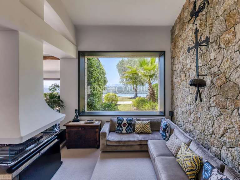 Maison Saint-Cézaire-sur-Siagne - 7 chambres - 327m²