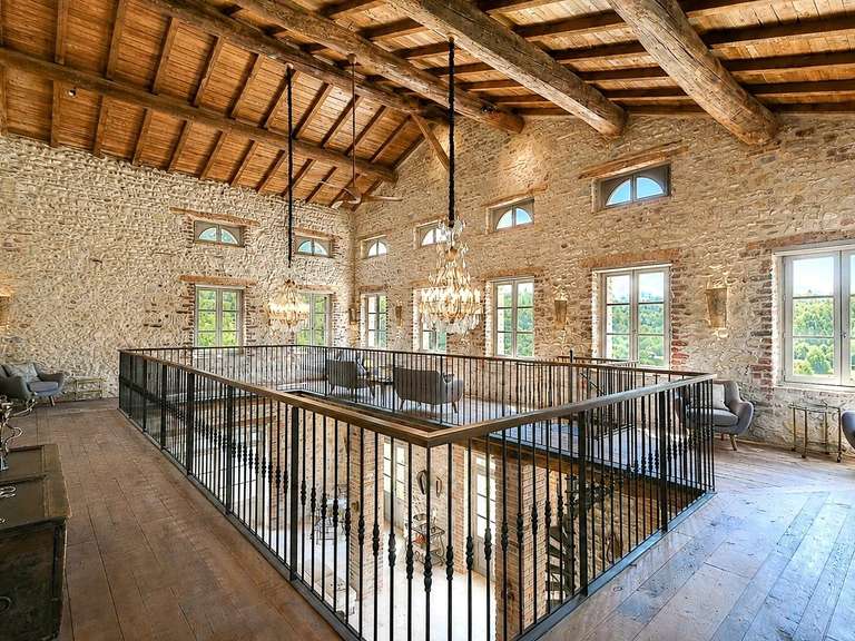 Maison Uzès - 15 chambres - 1903m²