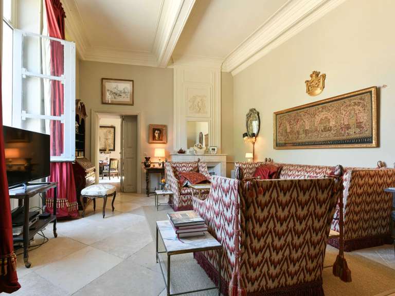 Maison Uzès - 15 chambres - 1903m²