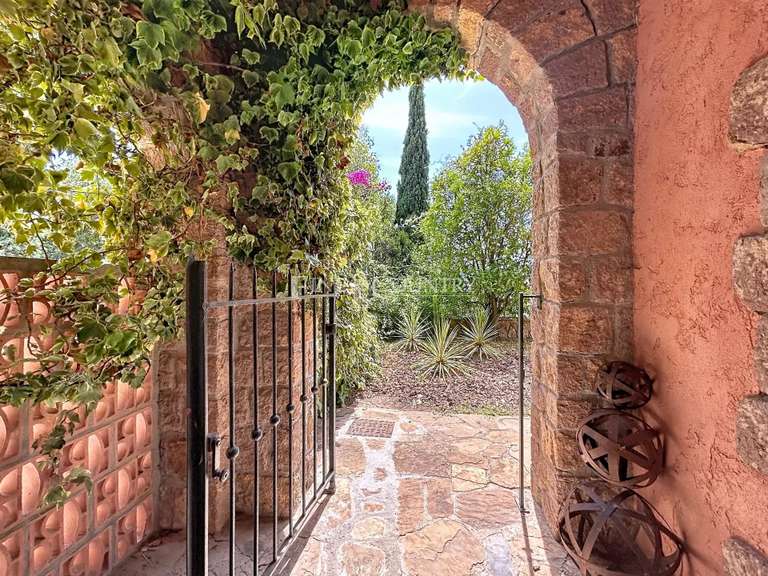 House Théoule-sur-Mer - 4 bedrooms - 206m²