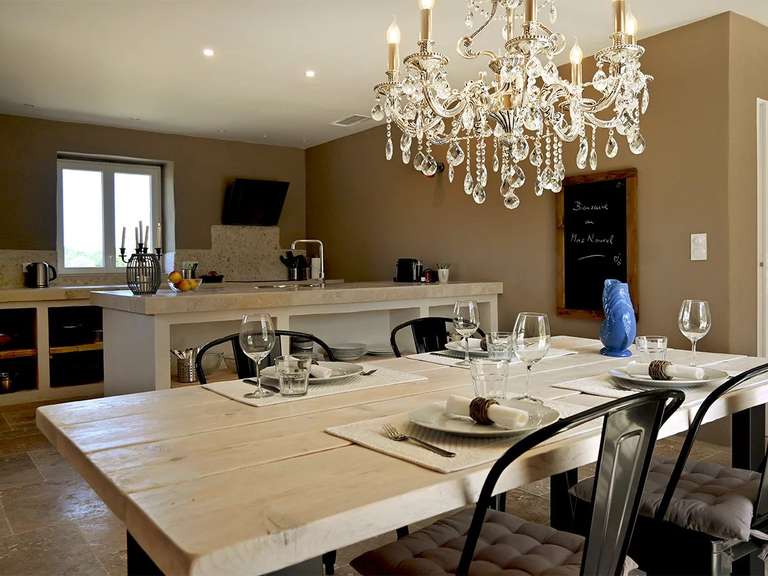 Maison Uzès - 18 chambres - 1104m²