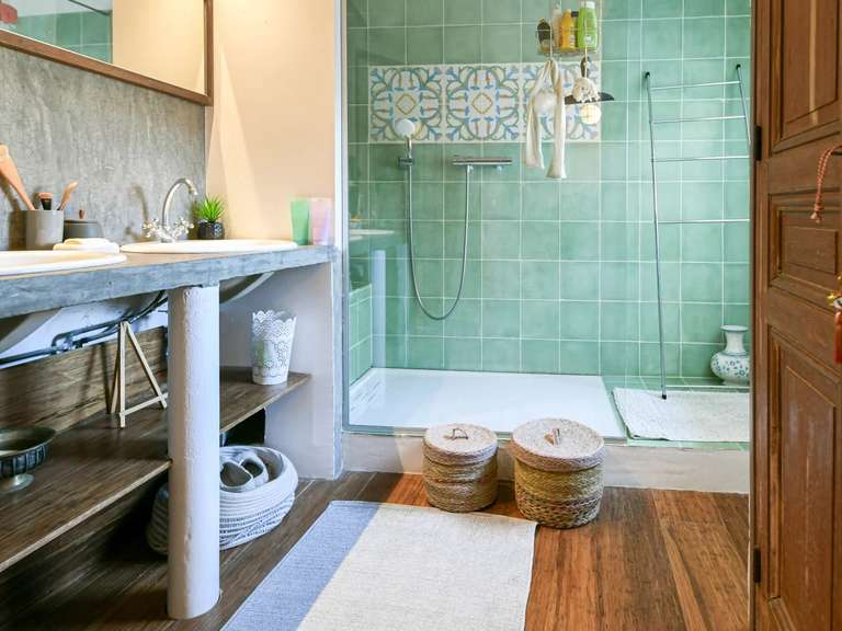 Maison Uzès - 6 chambres - 279m²