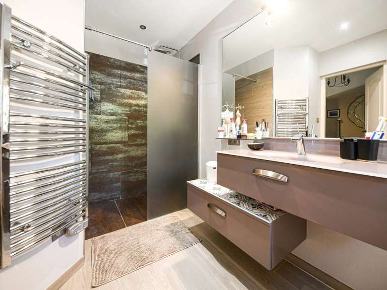 Maison Uzès - 5 chambres - 148m²