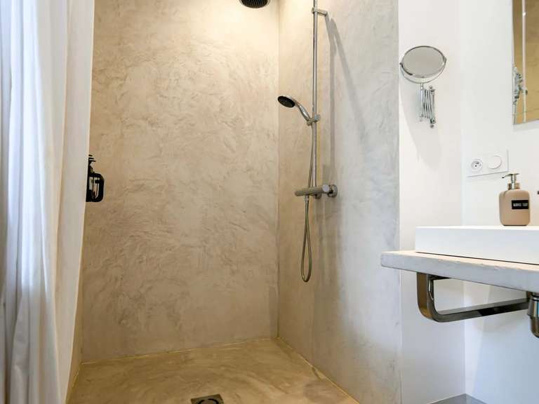 Maison Uzès - 7 chambres - 282m²