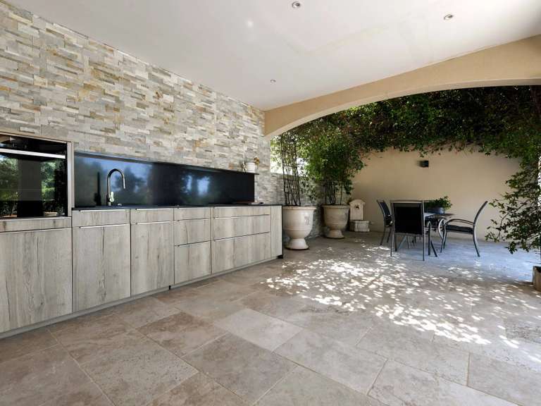 Maison Uzès - 3 chambres - 196m²