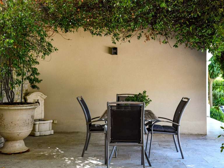 Maison Uzès - 3 chambres - 196m²