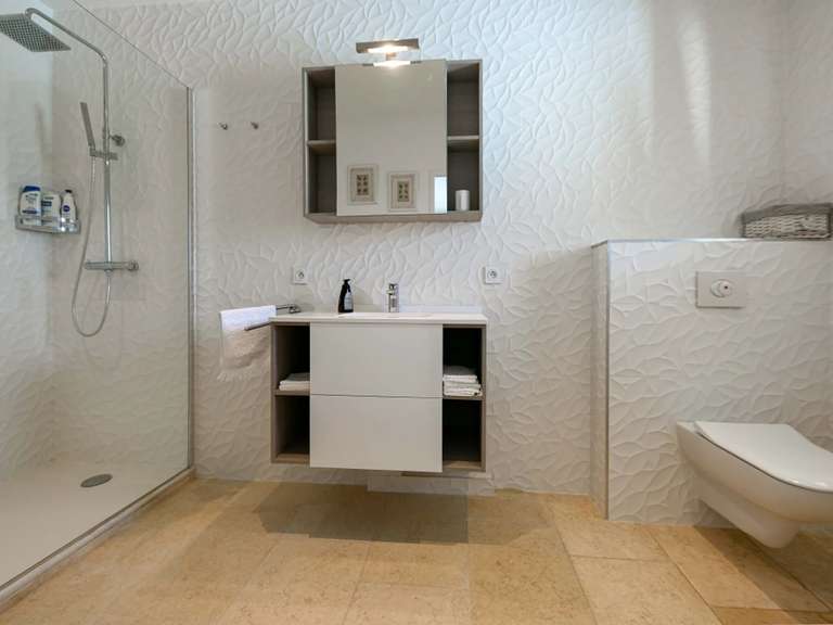 Maison Uzès - 3 chambres - 196m²