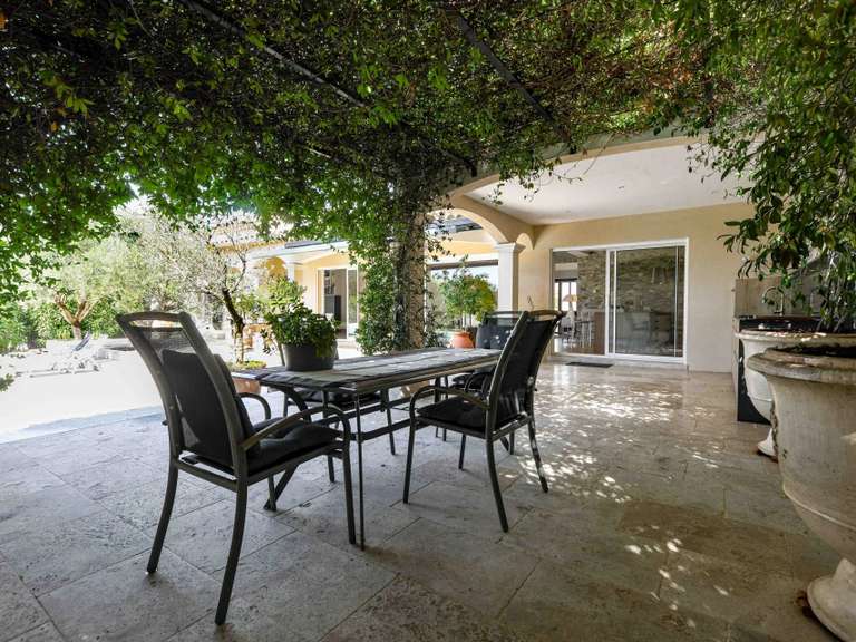 Maison Uzès - 3 chambres - 196m²