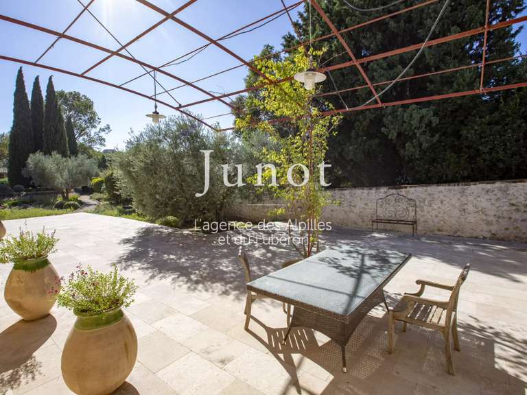 Maison Maussane-les-Alpilles - 2 chambres - 200m²