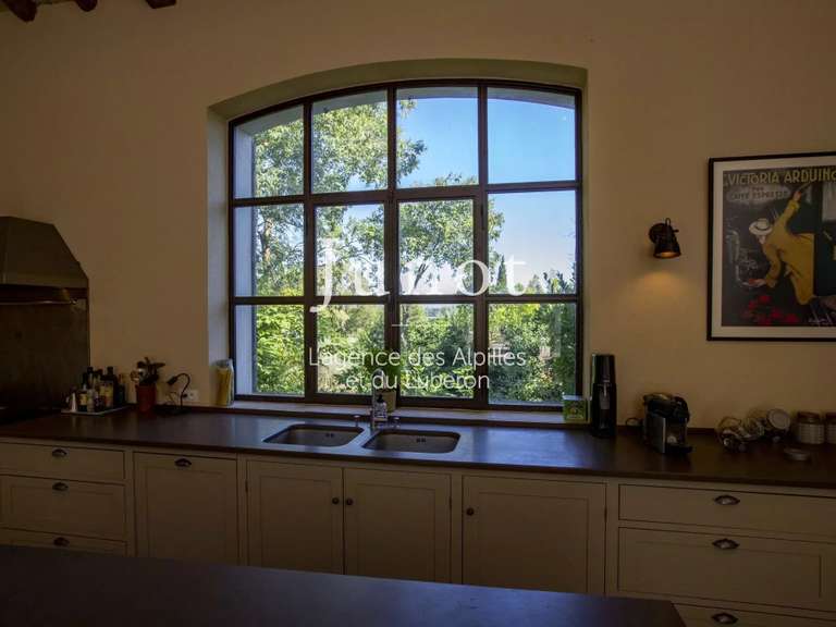 Maison Saint-Étienne-du-Grès - 5 chambres - 275m²