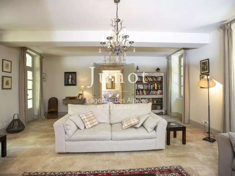 Maison Saint-Étienne-du-Grès - 5 chambres - 275m²