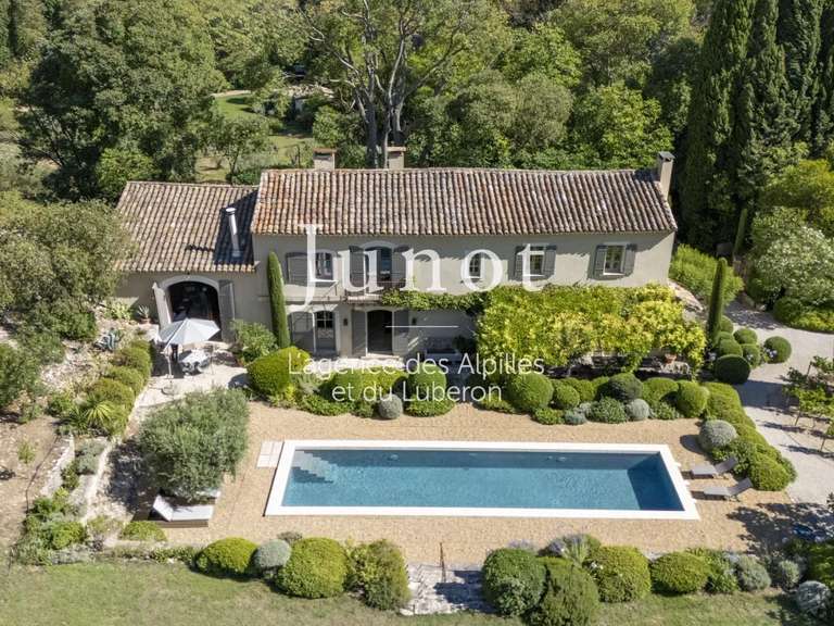 Maison Saint-Étienne-du-Grès - 5 chambres - 275m²