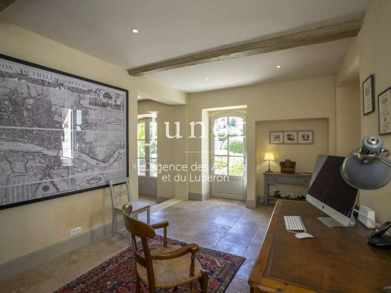 Maison Saint-Étienne-du-Grès - 5 chambres - 275m²