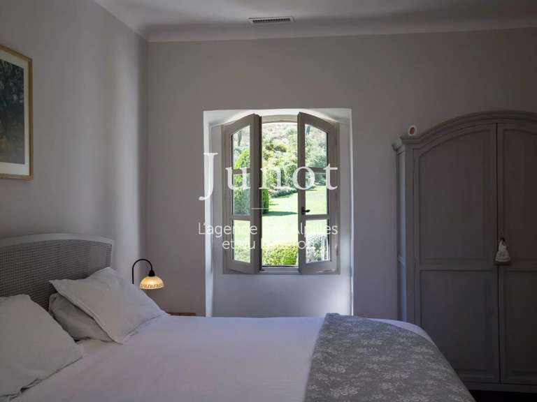 Maison Saint-Étienne-du-Grès - 5 chambres - 275m²