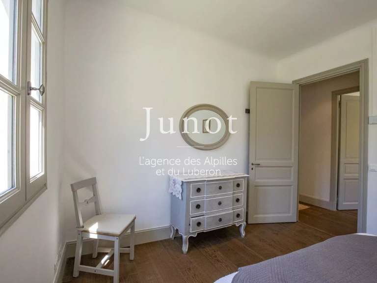 Maison Saint-Étienne-du-Grès - 5 chambres - 275m²