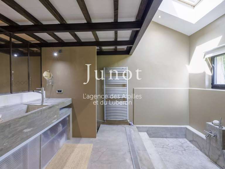 Maison Châteaurenard - 4 chambres - 272m²