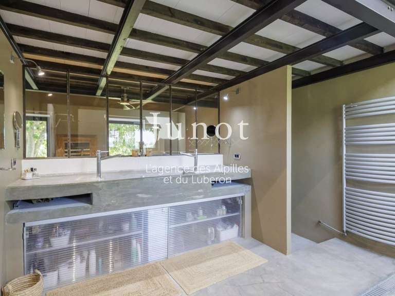 Maison Châteaurenard - 4 chambres - 272m²