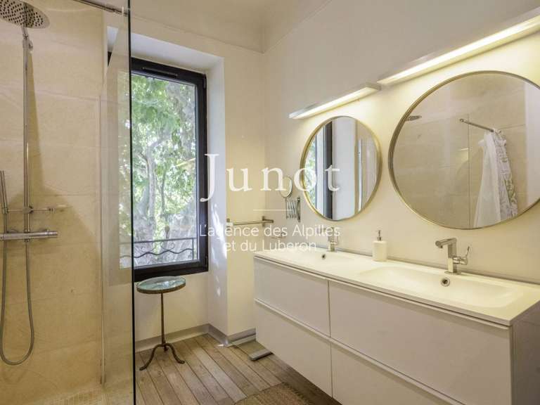 Maison Châteaurenard - 4 chambres - 272m²