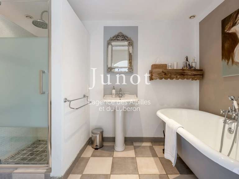 Maison Cabrières-d'Avignon - 6 chambres - 397m²