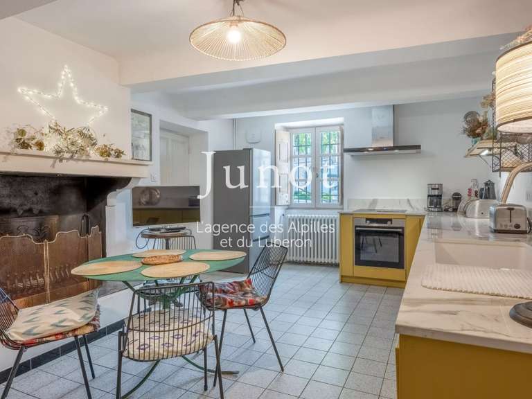 Maison Cabrières-d'Avignon - 4 chambres - 260m²