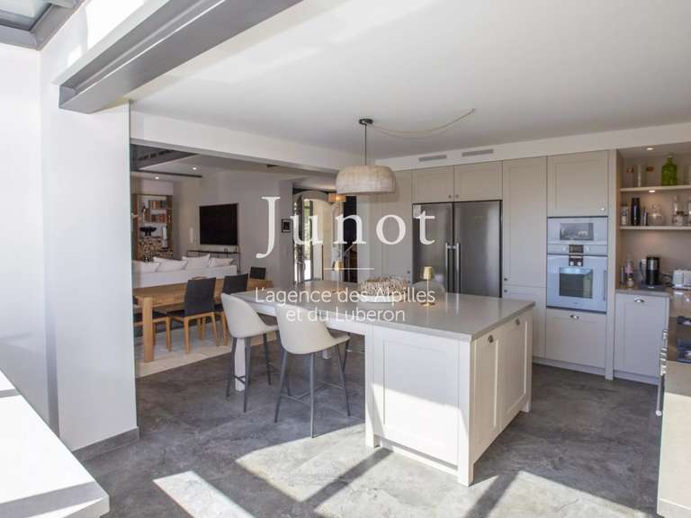 Maison Maussane-les-Alpilles - 4 chambres - 215m²