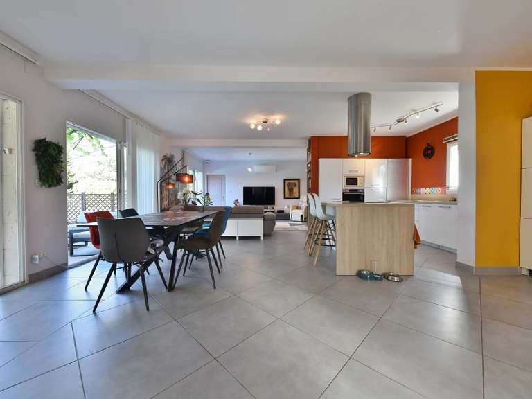 Maison Uzès - 4 chambres - 146m²