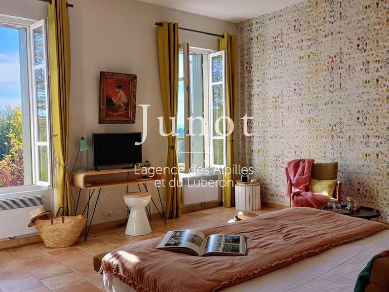 Maison Lagnes - 9 chambres - 850m²
