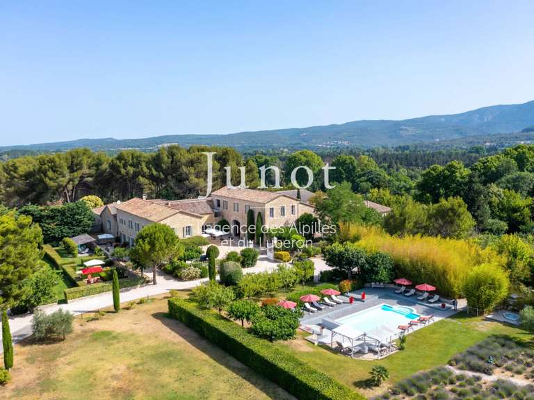 Maison Lagnes - 9 chambres - 850m²
