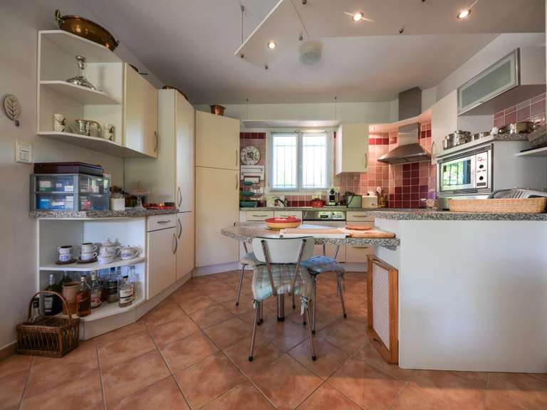 Maison Uzès - 3 chambres - 128m²