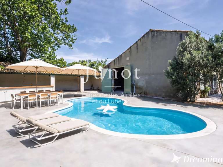 Maison Saint-Martin-de-Crau - 3 chambres - 435m²